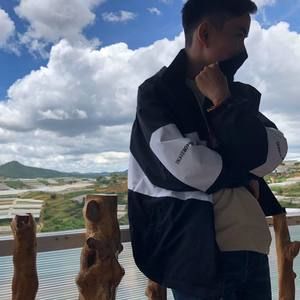 Meet your Posher, Khánh